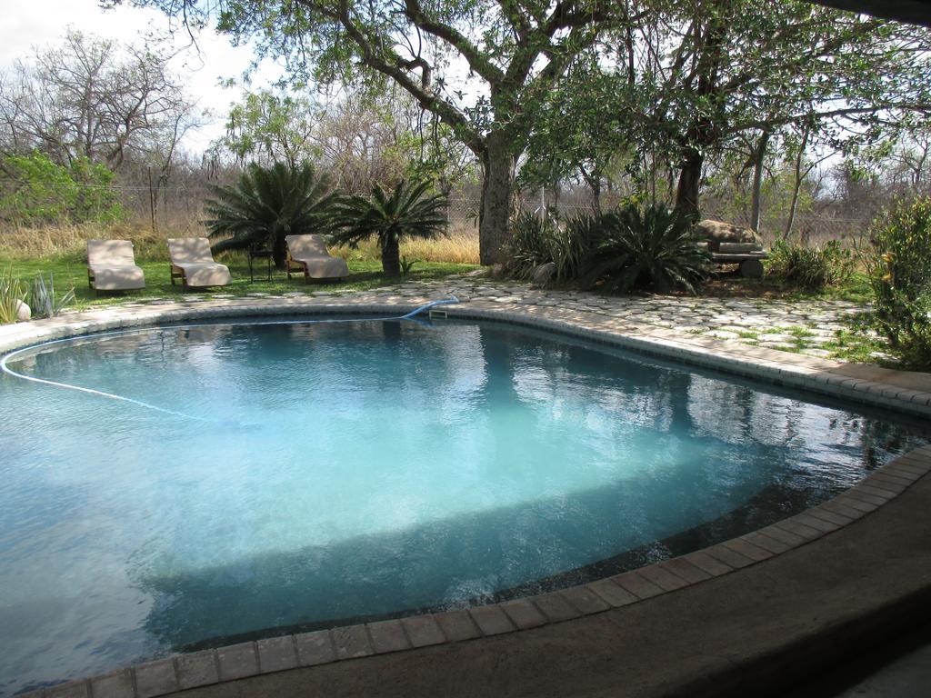 Tingala Lodge - Bed In The Bush Phalaborwa Extérieur photo