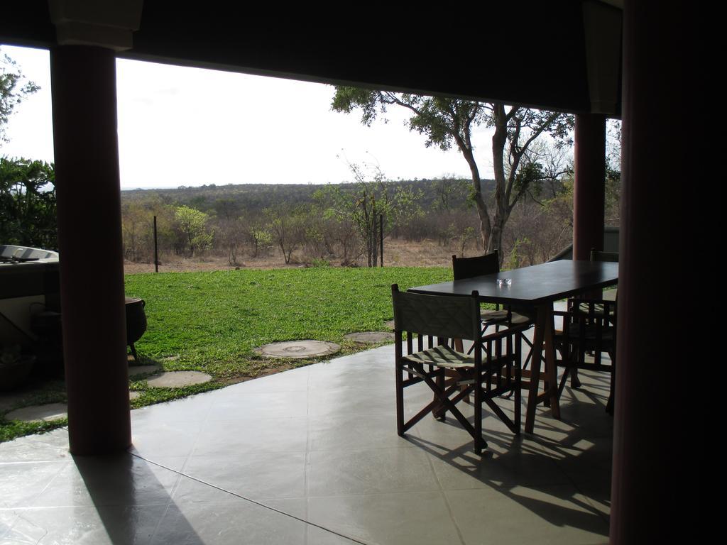 Tingala Lodge - Bed In The Bush Phalaborwa Extérieur photo